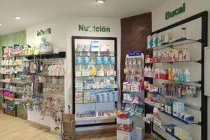 FARMACIA DE LA OLIVA, 135. (Sevilla). Ldo. Jos&eacute; Lu&iacute;s de los Santos Le&oacute;n