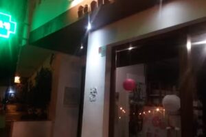 Farmacia De La Plaza