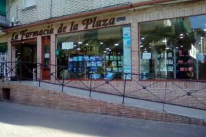 Farmacia De La Plaza