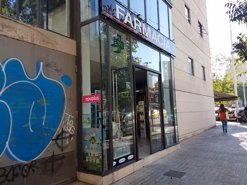 Farm&agrave;cia de la Vila