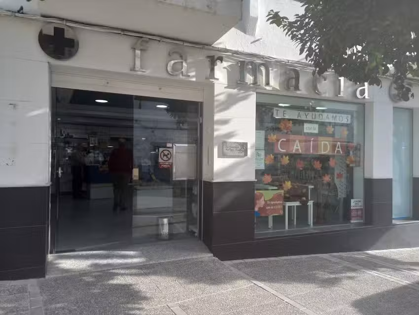 Farmacia de las Aguas. Lda Ascensi&oacute;n Mart&iacute;nez Aradilla