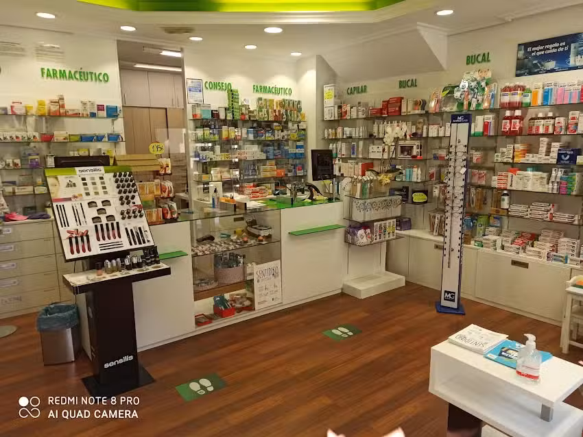 Farmacia de Malpica | Ana Fern&aacute;ndez Vi&ntilde;as