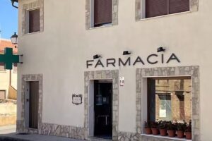 Farmacia de Orihuela del Tremedal. Elisa Dobón Pérez