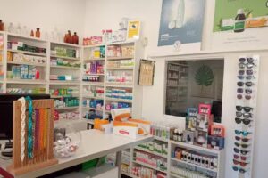 FARM&Agrave;CIA DE PINA