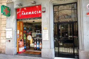 Farm&agrave;cia de Vega Masana