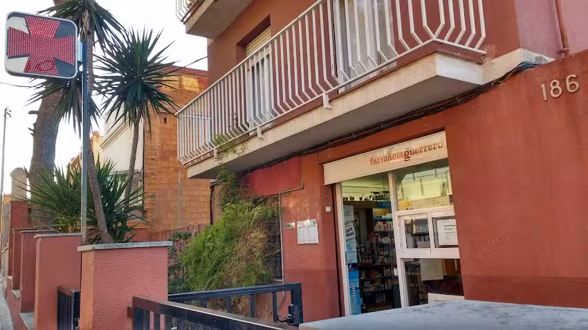 Farm&agrave;cia del Castillo Guerrero