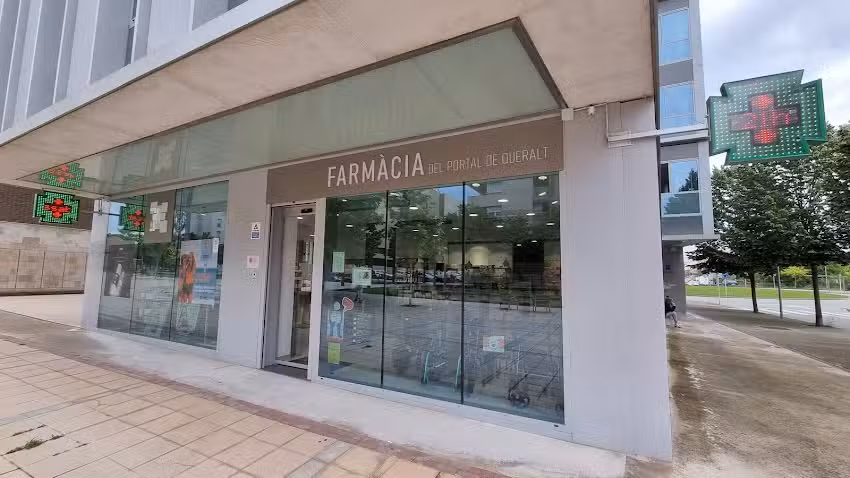 Farm&agrave;cia del Portal de Queralt