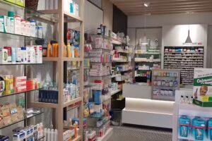 Farmacia del Puente &ndash; Iria Roel Mondrag&oacute;n