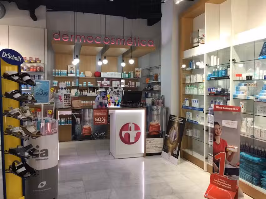 Farmacia del Puente (Pinos Puente), Granada