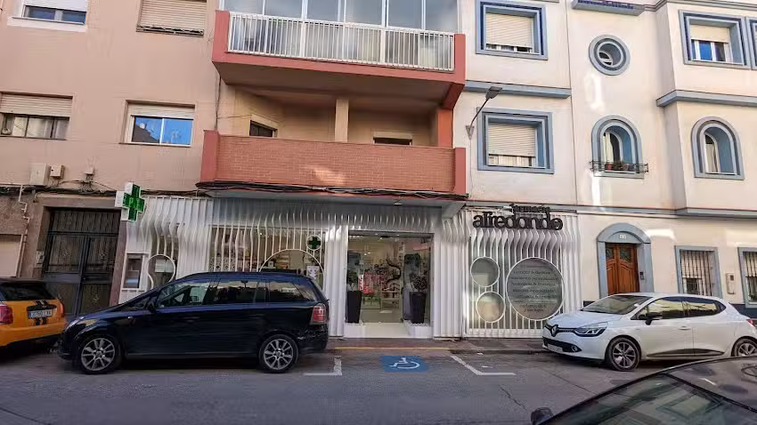 Farmacia Dermocosm&eacute;tica Arredondo | Dermocosm&eacute;tica y Calzado