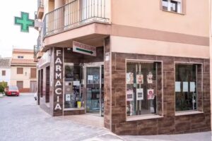 FARMACIA DIEGO HERMOSO JUNTO CENTRO DE SALUD DURCAL