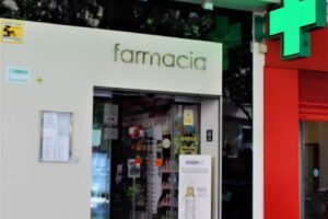 Farmacia Doctor Esquerdo 89