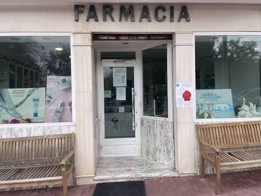 Farmacia Dorado Bris, Ana Isabel