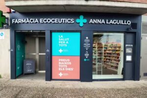 Farm&agrave;cia Ecoceutics Anna Laguillo