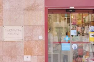 Farmacia Eduardo Arn&aacute;ez Fern&aacute;ndez