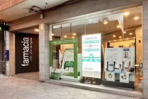 Farmacia Egu&iacute;a