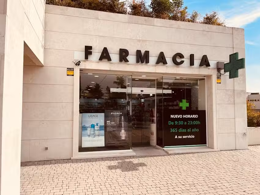 Farmacia El Barrial Aravaca | 13,5h 365 d&iacute;as al a&ntilde;o