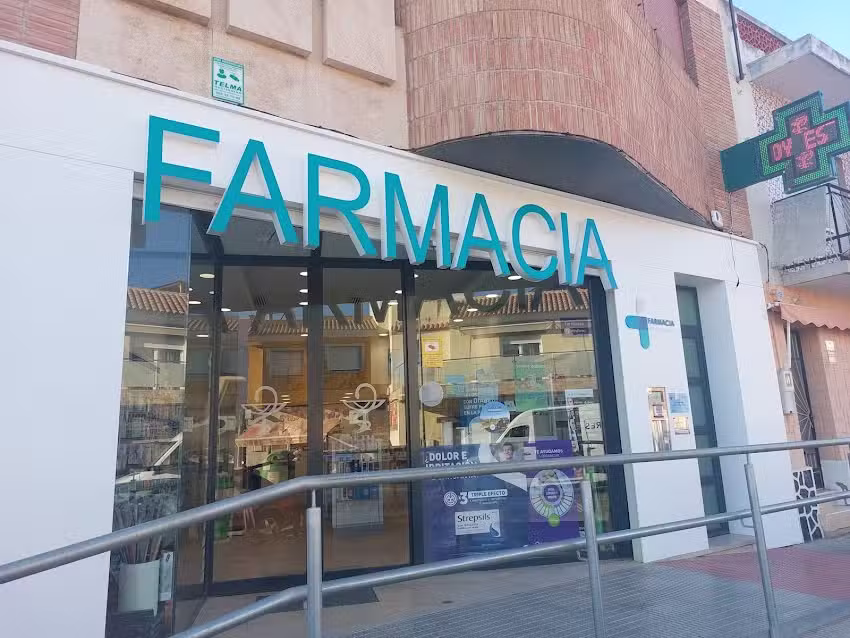 Farmacia Elena Saquero Mart&iacute;nez