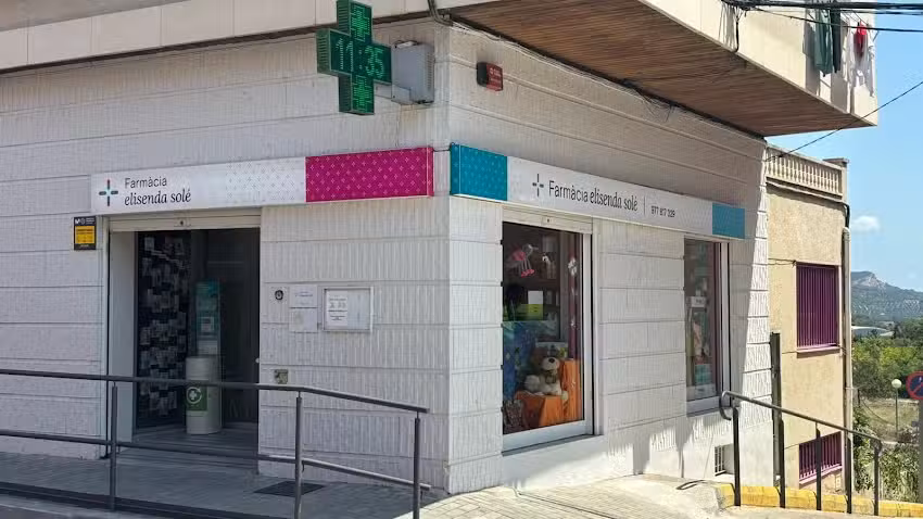 Farm&agrave;cia Elisenda Sol&eacute; Roig