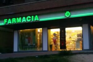 Farmacia Emigrantes, 3