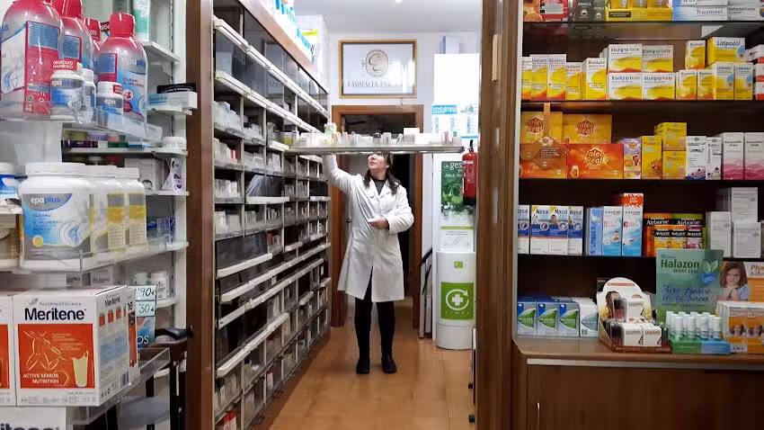 Farm&agrave;cia Enjuanes