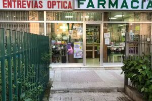 Farmacia Entrevías 52 Apeadero