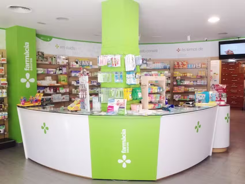 Farm&agrave;cia Escudero