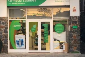 Farm&agrave;cia Espinosa Gurb