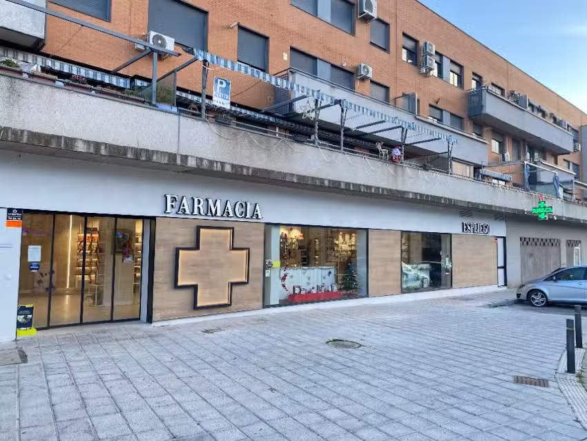 Farmacia EspliegoAzuqueca (Ldo Iv&aacute;n Antol&iacute;n Lobera)