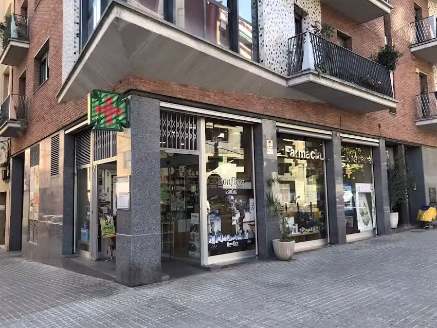 FARM&Agrave;CIA ESQUERR&Agrave; C.B.