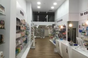 Farmacia Estaci&oacute;n: Lda. Hern&aacute;ndez Rex Mercedes