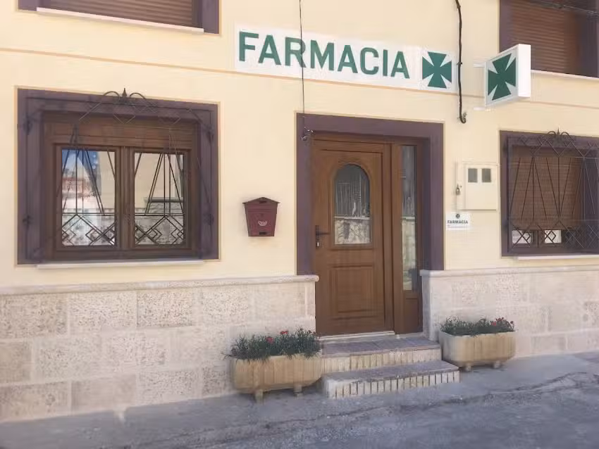 Farmacia Esther Mart&iacute;n de Valmaseda Guijarro