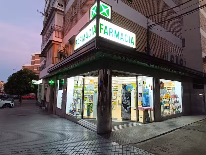 Farmacia F&aacute;tima 44