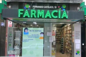 Farmacia Fernando el Cat&oacute;lico 10
