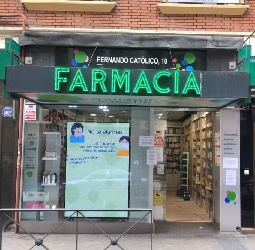 Farmacia Fernando el Cat&oacute;lico 10