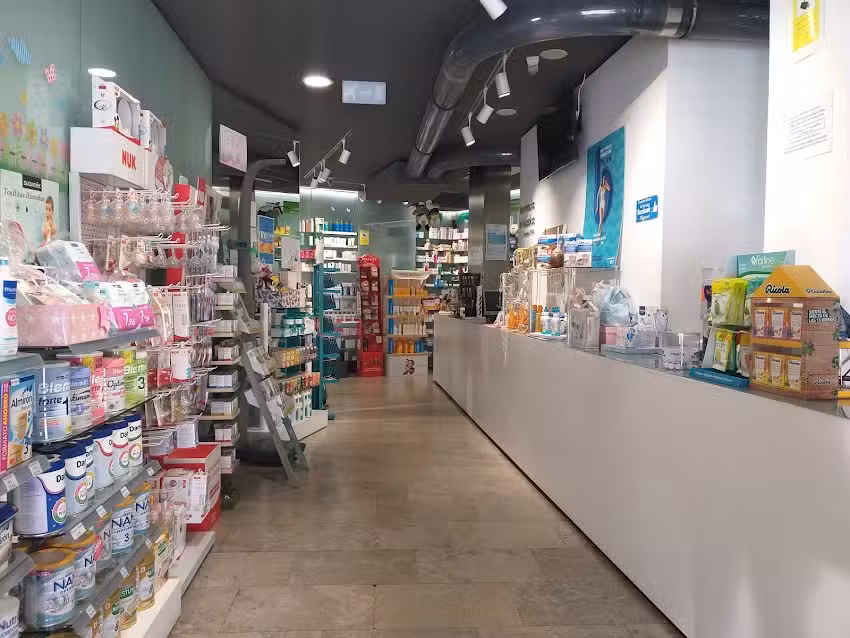 Farmacia Fernando y Asun G&oacute;mez de Iturriaga