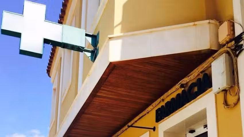 Farm&agrave;cia Ferreries (Anglada Fedelich)