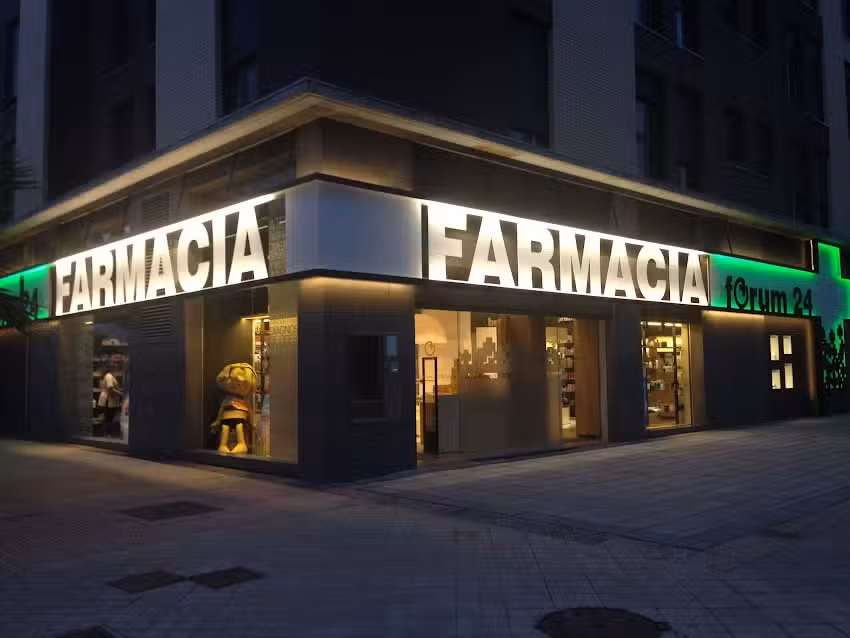Farmacia Forum 24 Horas. Farmacia en Granada.