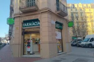 Farm&agrave;cia Franc&eacute;s Ferrando