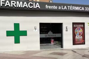 Farmacia Frente La T&eacute;rmica 33