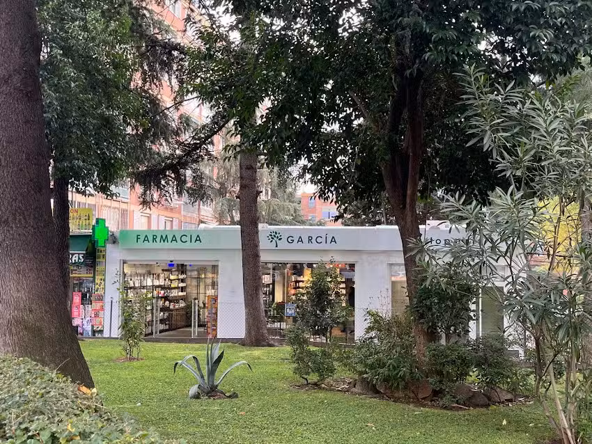 FARMACIA GARCIA Titular: Elena Garc&iacute;a Garc&iacute;a
