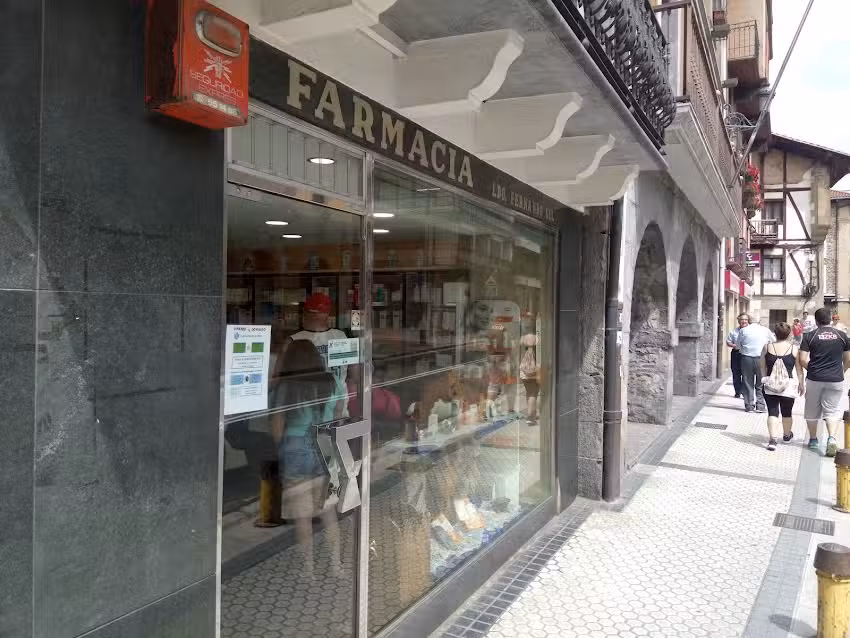 Farmacia Gil Mart&iacute;n