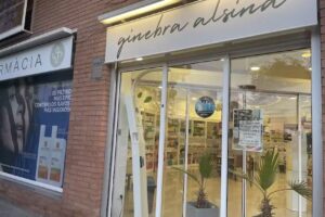 Farm&agrave;cia Ginebra Alsina
