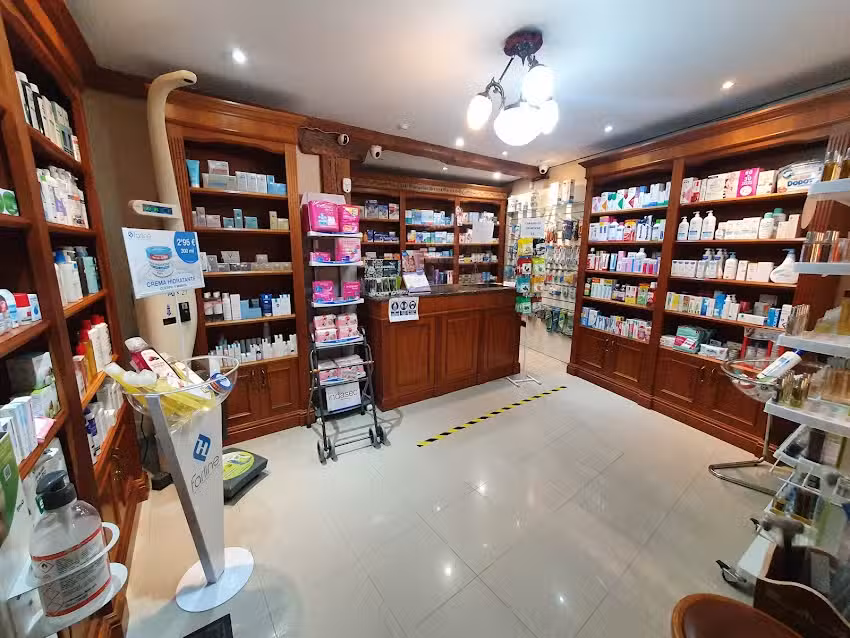 Farmacia Gomelia (Raquel S&aacute;nchez)