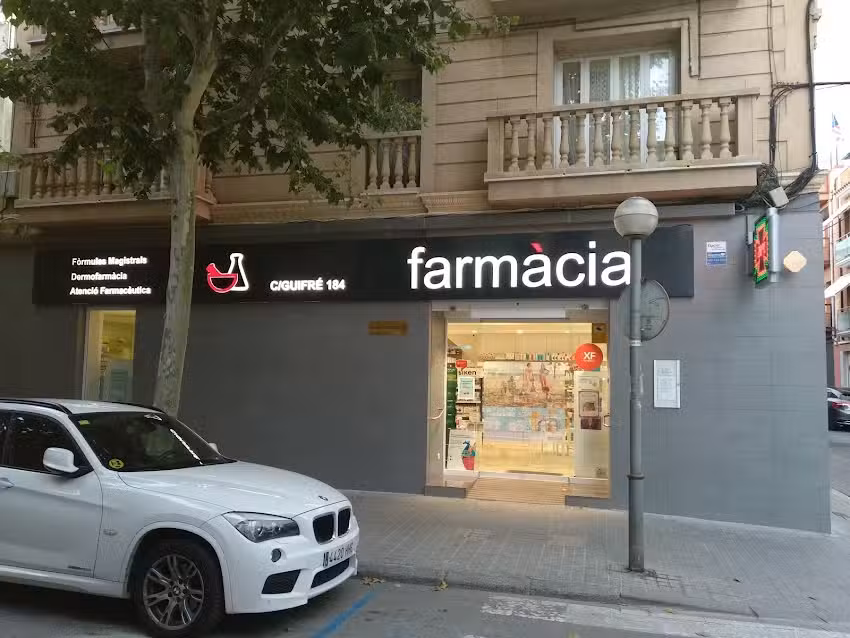 Farm&agrave;cia Guifr&eacute; 184