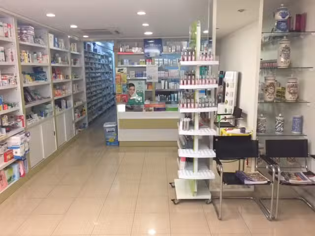 Farm&agrave;cia i Nutrici&oacute; Aiguabella