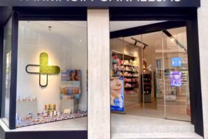 Farmacia I Parafarmacia Canalejas. Lda. Nieves Belda Ferre