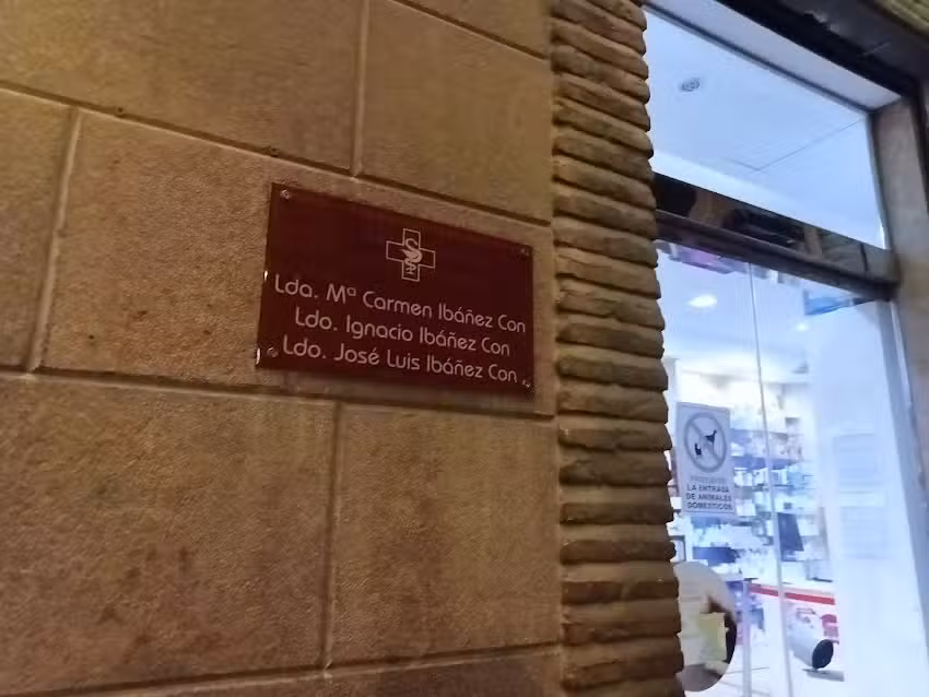 Farmacia Ib&aacute;&ntilde;ez Con, C. B.