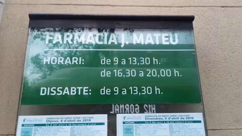 Farm&agrave;cia Joana Mateu Belles