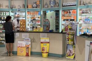 FARMACIA JULIA NEGRILLO ROBLEDA